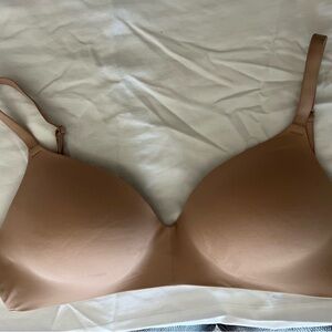 Victoria Secret - Wireless Push-up